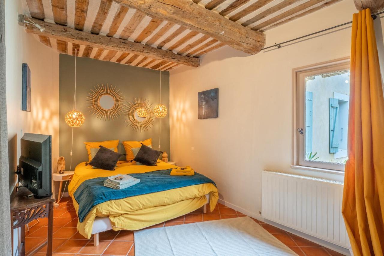 La Confidence Apartment LʼIsle-sur-la-Sorgue