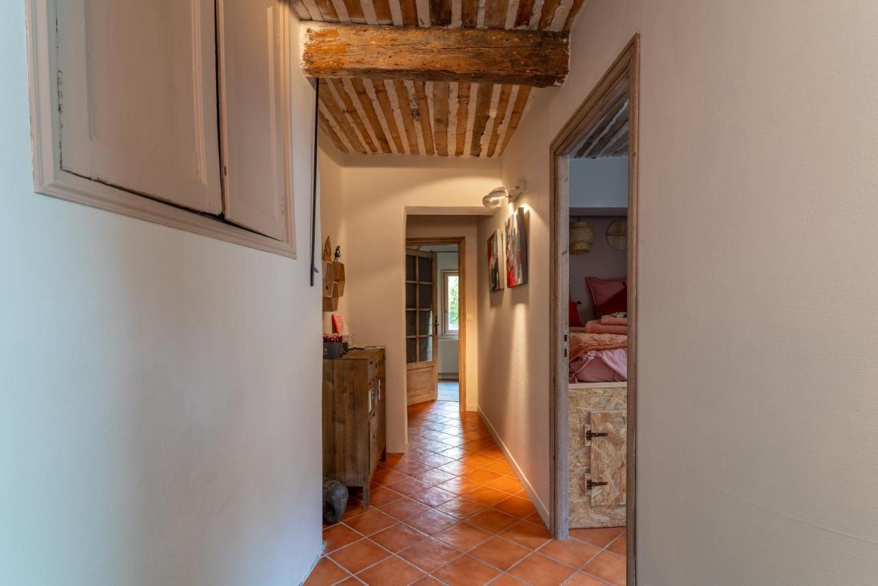 La Confidence Apartment